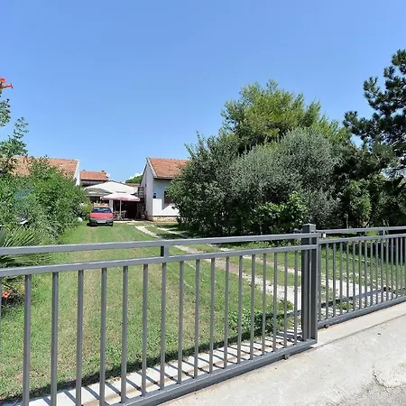 Fuer 7 Personen Ca 100 Qm In Fazana, Istrien Istrische Riviera Lejlighed Valbandon